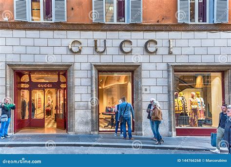 Gucci store rome italy